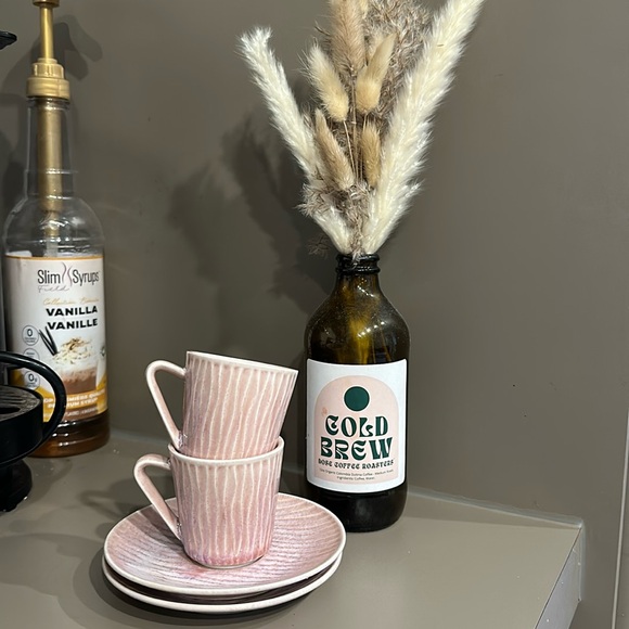 2 espresso cups with saucer plates pink - Picture 2 of 3